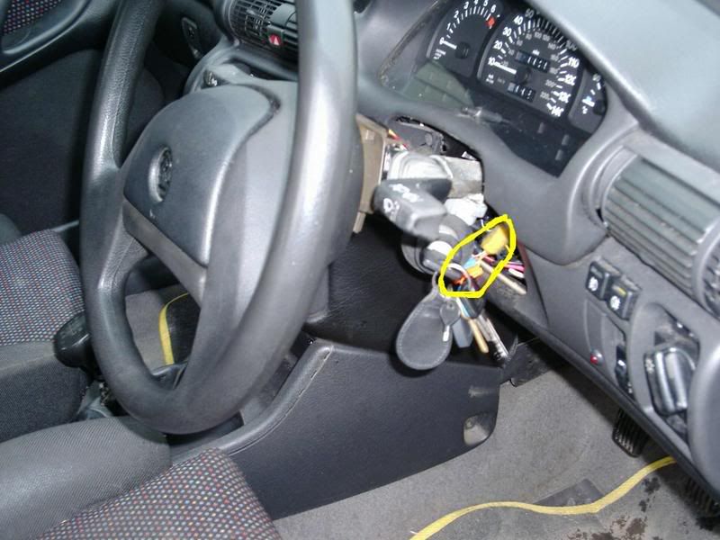 MK3 astra with a nonairbag steering wheel (horn wont work)