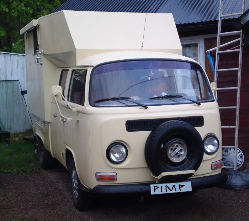 http://i111.photobucket.com/albums/n125/michz_2006/pimpmobil.jpg