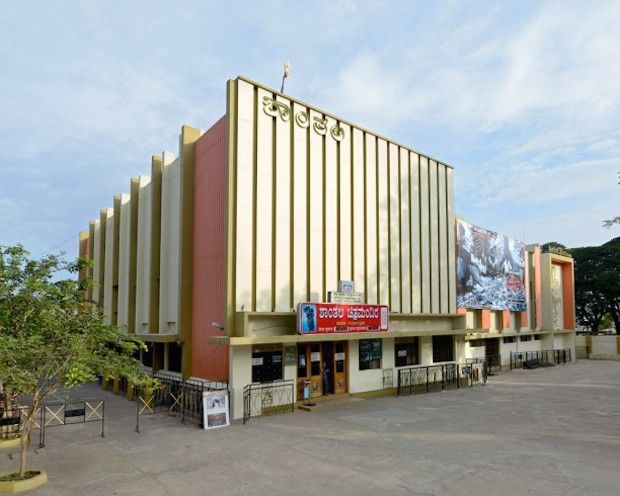  photo movie-theatres-south-india-stefanie-zoche-jhid-13_zpsd3b22d06.jpg