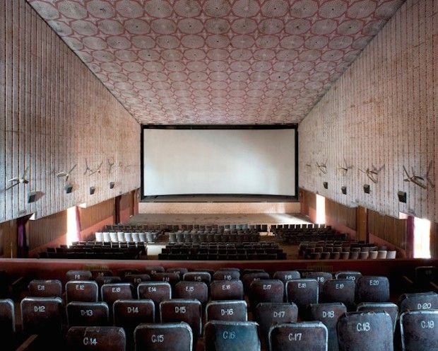  photo movie-theatres-south-india-stefanie-zoche-jhid-16_zps3af85c7e.jpg