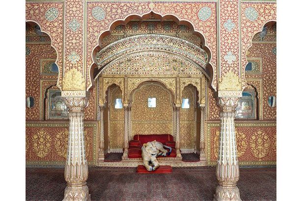  photo Karen_Knorr_India_Song_Janel_Holiday_Interior_Design8_zpspvp02bcc.jpg