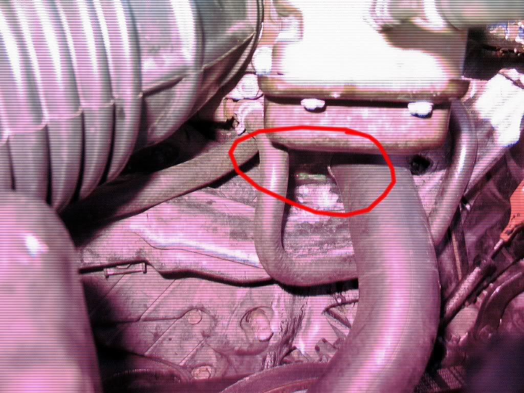 Coolant leak under the thermostat! Bad thermostat gasket? Pics. Acura