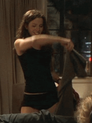 25 GIFs salute: Your weekly tribute to hot chick GIFs photo 25 GIFs salute: Your weekly tribute to hot chick GIFs