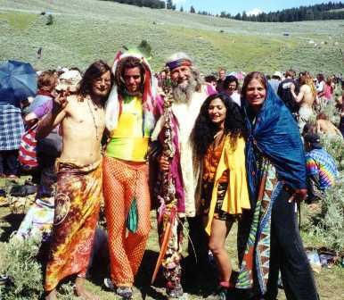 http://i111.photobucket.com/albums/n133/nikomik/rainbow_hippy.jpg