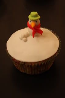 http://i111.photobucket.com/albums/n137/bonkiedebulldog/Taart%20en%20cupcakes/IMG_4485.jpg