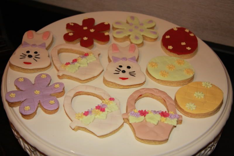 http://i111.photobucket.com/albums/n137/bonkiedebulldog/Taart%20en%20cupcakes/IMG_6117.jpg
