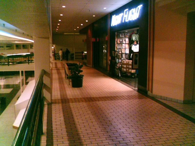 Pictures of Cottonwood Mall in Holladay (hair salon, neighborhood, to