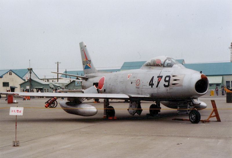 f-86f-1_zpsa158ddde.jpg