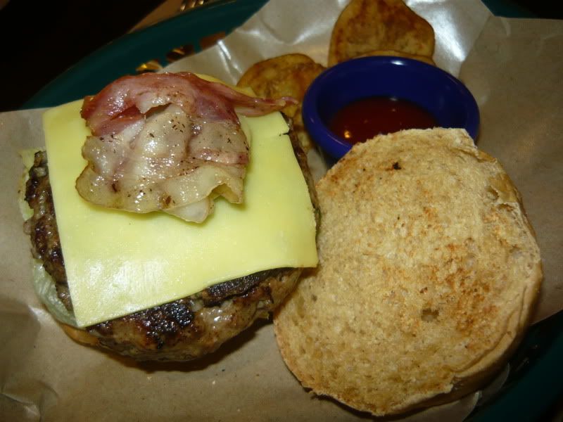 #032eatdrink, food, cebu, burger, fastfood