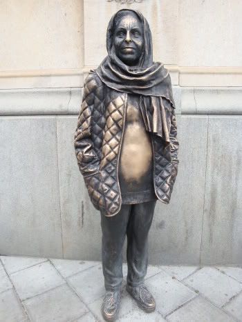Suede Stockholm Statue Mendiant