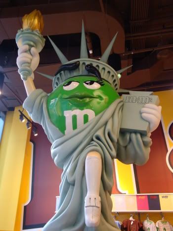 New York USA NY Times Square Boutique Chocolat M&Ms Statue Liberte