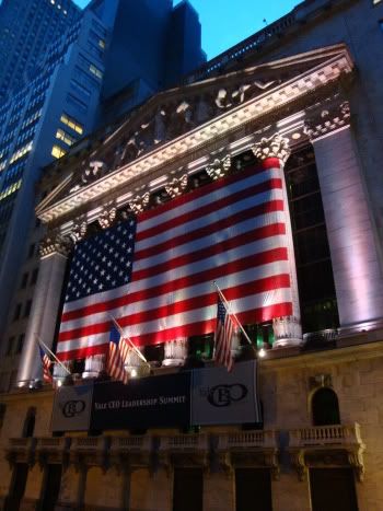 New York NY Manhattan Financial District Quartier Financier Wall Street Drapeau Americain US flag Bourse Stock Exchange