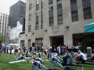 New york NY Manhattan USA Rockefeller Center Plazza cous de Sport Fitness Gym Business