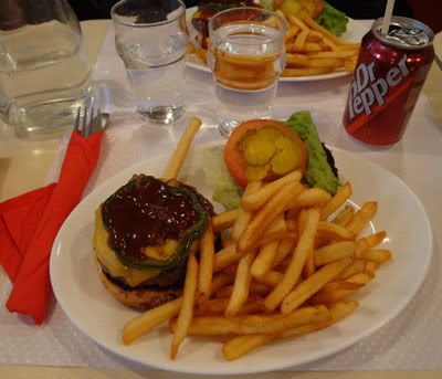 Hamburger Burger breakfast in america bia assiette