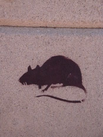 Barcelone Barcelona Montjuic Rat Graffiti Tag Banksy