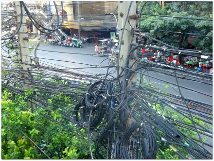 fouillis borderl cable câbles electriques bangkok electricite aena blog voyage thailande photo