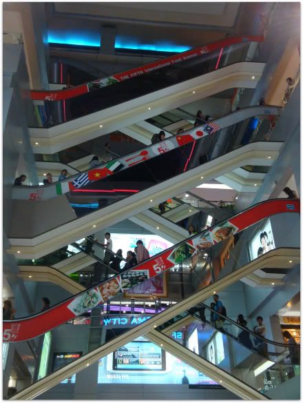aena blog voyage thailande bangkok escalator mbk center