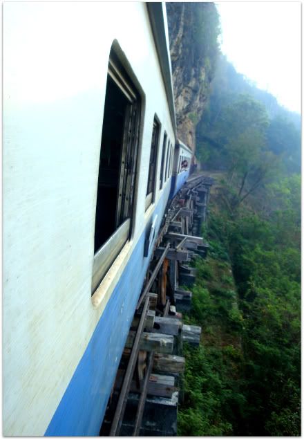 train precipice kanchanaburi namtok nam tok Thailande tha&iuml;lande aena blog photo