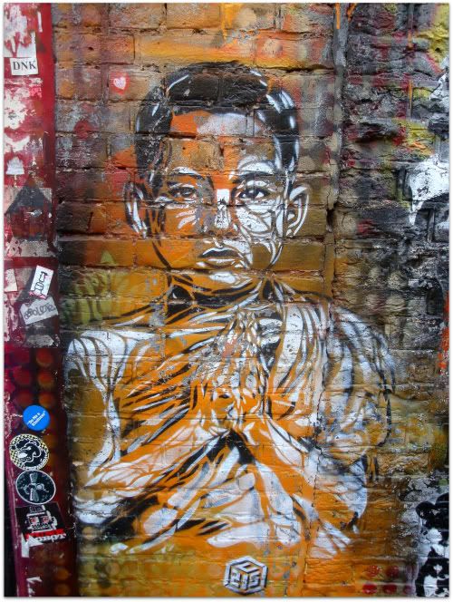 c215 c 215 pochoir stencil homme garçon bouddhiste street art amsterdam aena blog photo