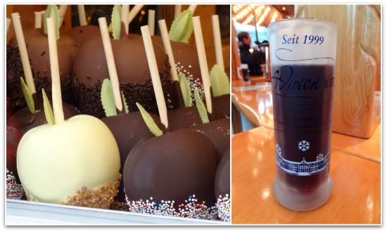 Vin chaud et brochettes de fruits au chocolat au marché de Noël de Stuttgart pommes chocolat fruit brochettes vin chaud gluhwein marche noel Stuttgart aena blog photo weihnachtsmarkt