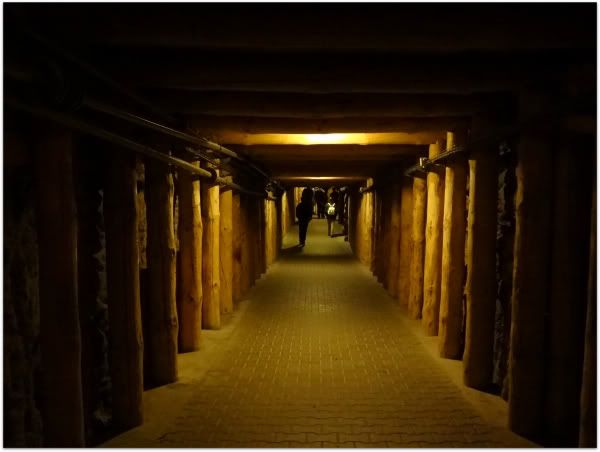 tunnel souterrain mine sel wieliczka cracovie krakow