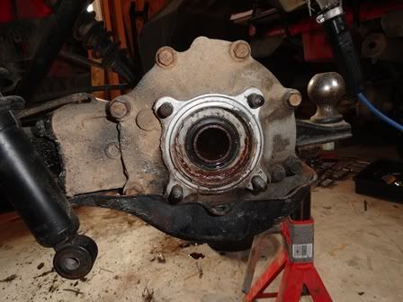 How to change front wheel bearings on honda foreman #6