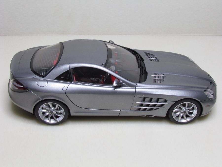 Mercedes-Benz%20SLR%20McLaren%20063.jpg