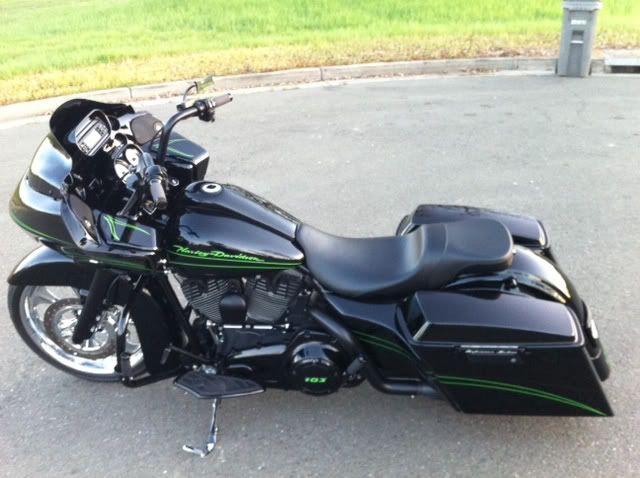 2019 street glide exhaust