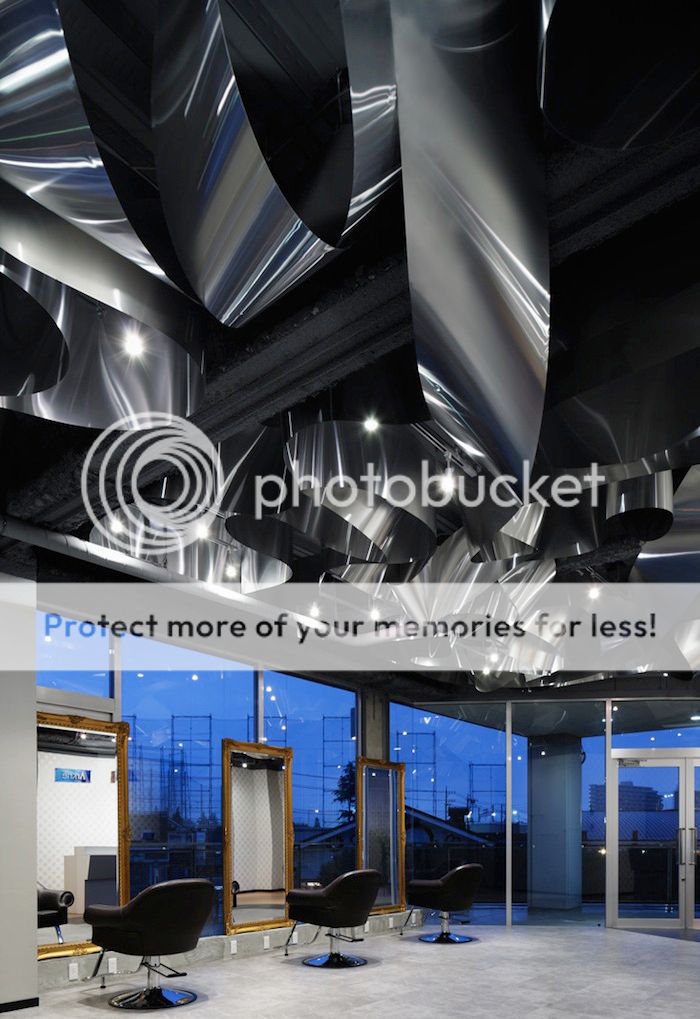 Moriyuki Ochiai Architects (Япония). Алюминиевые потоки