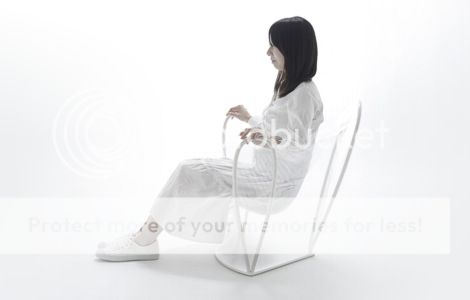 Nendo (Япония). Прозрачный стул