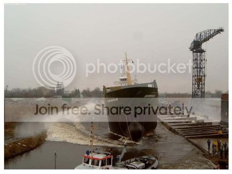 ship-launch-05.jpg